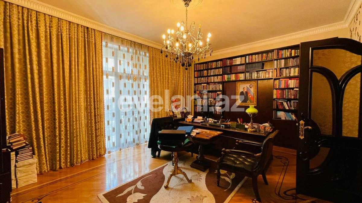 Kirayə verilir, yeni tikili, 5 otaqlı, 250 m², Bakı, Səbail r, İçəri Şəhər m.