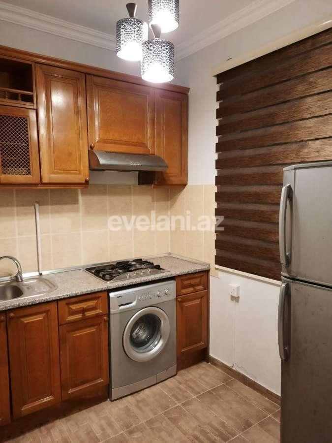 Satılır, köhnə tikili, 2 otaqlı, 55 m², Bakı, Nəsimi r, 3-cü mikrorayon q, Memar Əcəmi m.