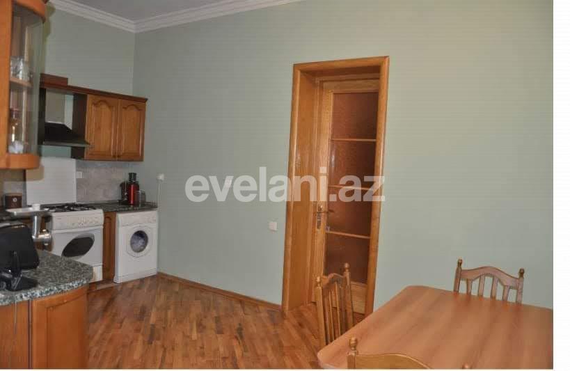 Kirayə verilir, villa, 6 otaqlı, 200 m², Bakı, Səbail r, Badamdar q.