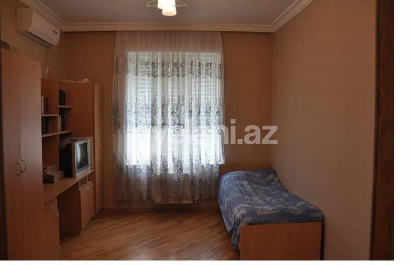 Kirayə verilir, villa, 6 otaqlı, 200 m², Bakı, Səbail r, Badamdar q.