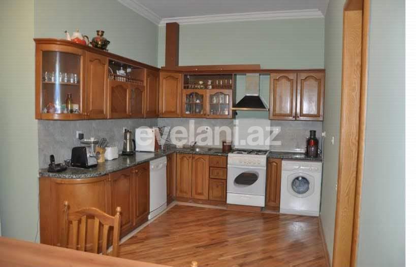 Kirayə verilir, villa, 6 otaqlı, 200 m², Bakı, Səbail r, Badamdar q.