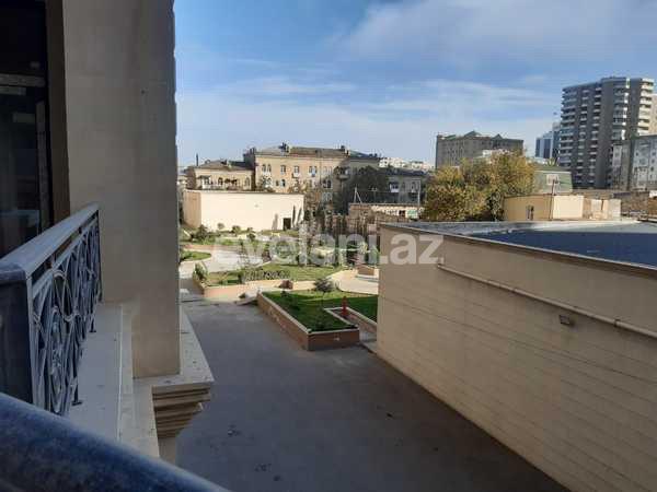 Satılır, yeni tikili, 3 otaqlı, 159 m², Bakı, Yasamal r, Elmlər Akademiyası m.