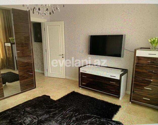 Kirayə verilir, həyət evi / bağ, 6 otaqlı, 300 m², Bakı, Səbail r.