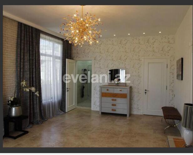Kirayə verilir, həyət evi / bağ, 6 otaqlı, 300 m², Bakı, Səbail r.