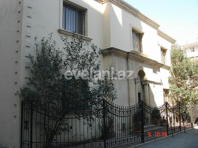Rent, villa, 4 room, 170 m², Baku, Sabail r, Sahil m.