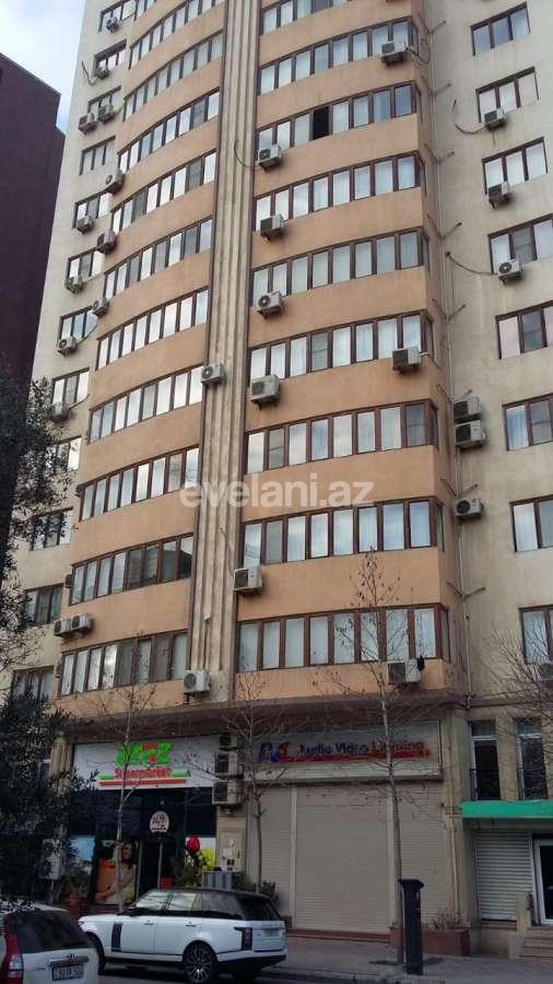 Kirayə verilir, yeni tikili, 3 otaqlı, 200 m², Bakı, Xətai r.