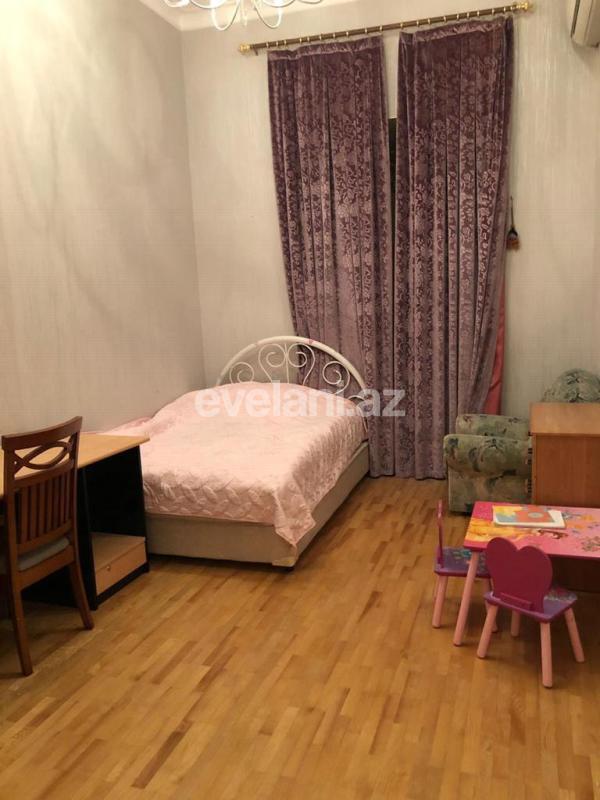 Rent, old building, 3 room, 185 m², Baku, Sabail r, Sahil m.