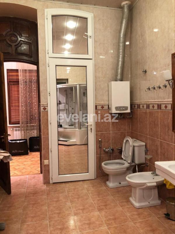 Rent, old building, 3 room, 185 m², Baku, Sabail r, Sahil m.