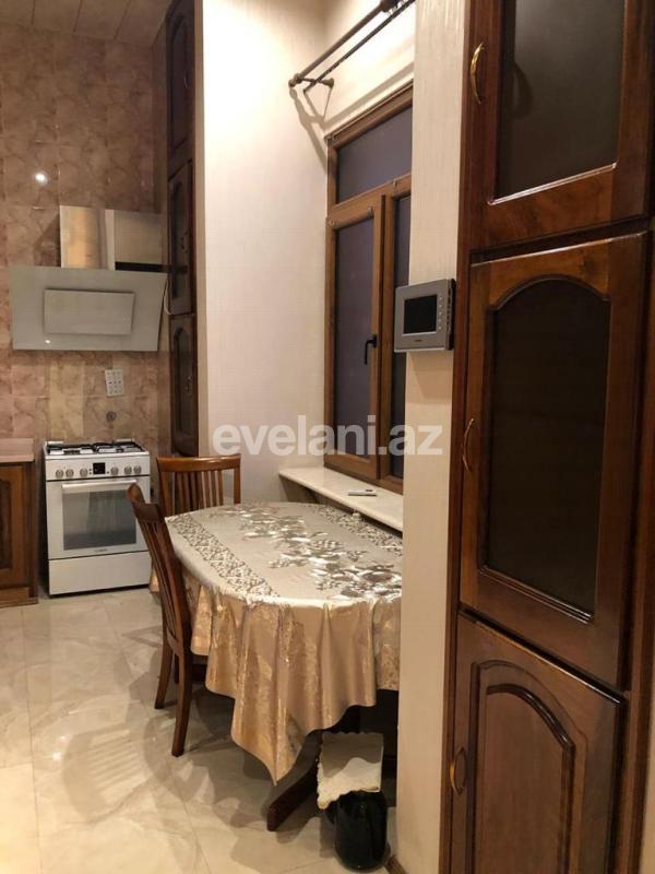 Rent, old building, 3 room, 185 m², Baku, Sabail r, Sahil m.