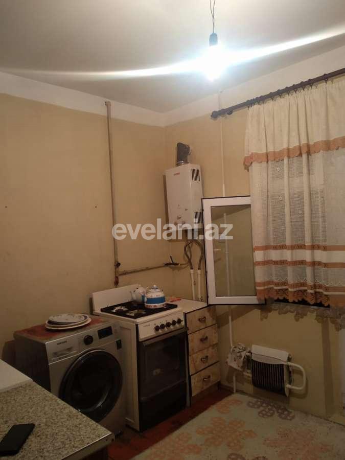 Satılır, köhnə tikili, 3 otaqlı, 72 m², Bakı, Nizami r, Xalqlar Dostluğu m.