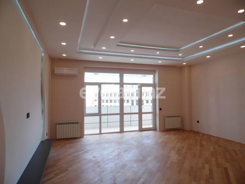 Kirayə verilir, ofis, 4 otaqlı, 200 m², Bakı, Yasamal r, Nizami m.