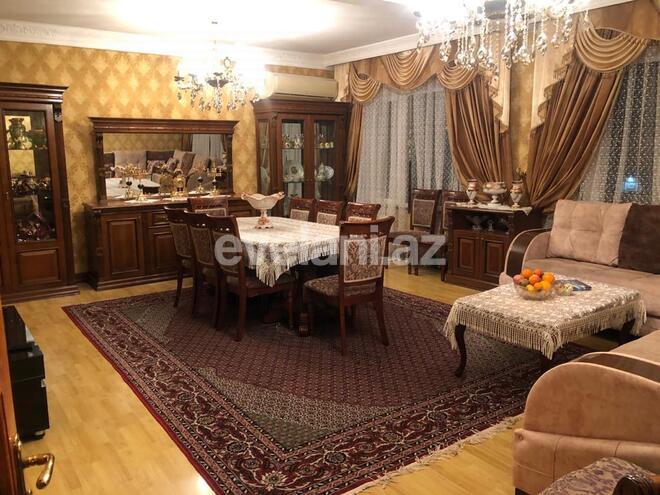 Продаётся, вторичка, 5-комнаты, 122 m², Баку, Бинагадинский r, Азадлыг проспекти m.