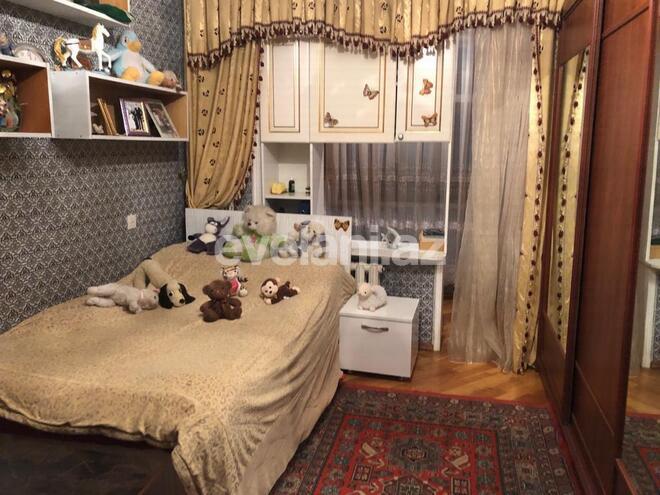 Продаётся, вторичка, 5-комнаты, 122 m², Баку, Бинагадинский r, Азадлыг проспекти m.