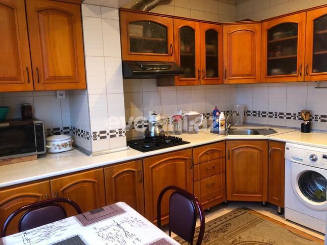 Продаётся, вторичка, 5-комнаты, 122 m², Баку, Бинагадинский r, Азадлыг проспекти m.