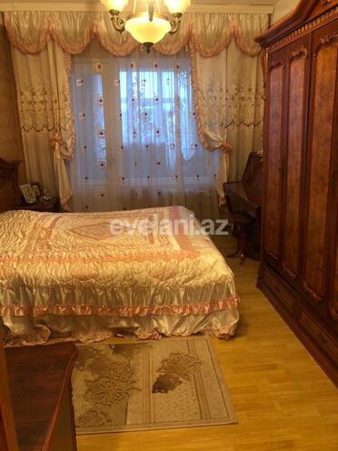 Продаётся, вторичка, 5-комнаты, 122 m², Баку, Бинагадинский r, Азадлыг проспекти m.