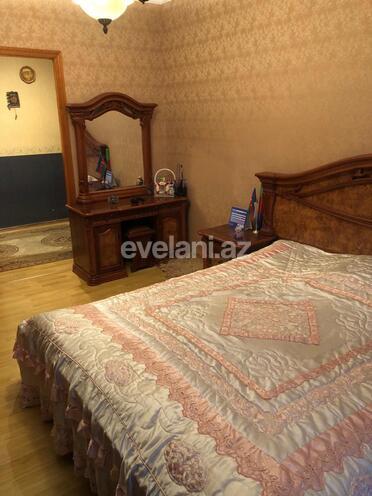 Продаётся, вторичка, 5-комнаты, 122 m², Баку, Бинагадинский r, Азадлыг проспекти m.