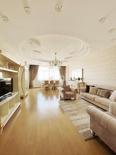 Rent, new building, 3 room, 145 m², Baku, Binagadi r.