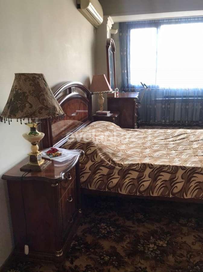 Kirayə verilir, köhnə tikili, 4 otaqlı, 100 m², Bakı, Nərimanov r.