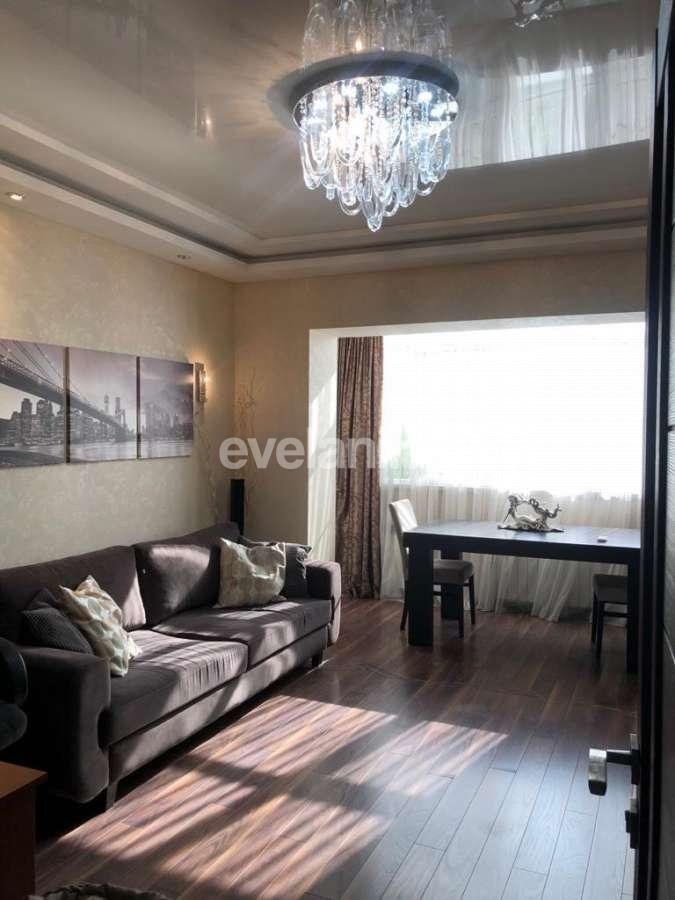Satılır, köhnə tikili, 2 otaqlı, 60 m², Bakı, Xətai r.