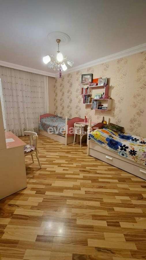 Sale, old building, 4 room, 115 m², Baku, Yasamal r, Yeni Yasamal d, Inshaatchilar m.