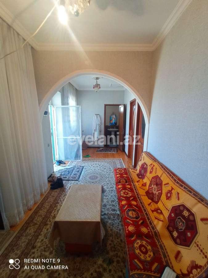 Satılır, həyət evi / bağ, 5 otaqlı, 180 m², Bakı, Binəqədi r, Binəqədi q, Azadlıq prospekti m.