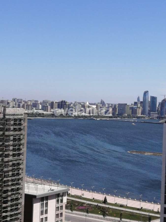 Satılır, köhnə tikili, 4 otaqlı, 120 m², Bakı, Səbail r, Bayıl q, İçəri Şəhər m.