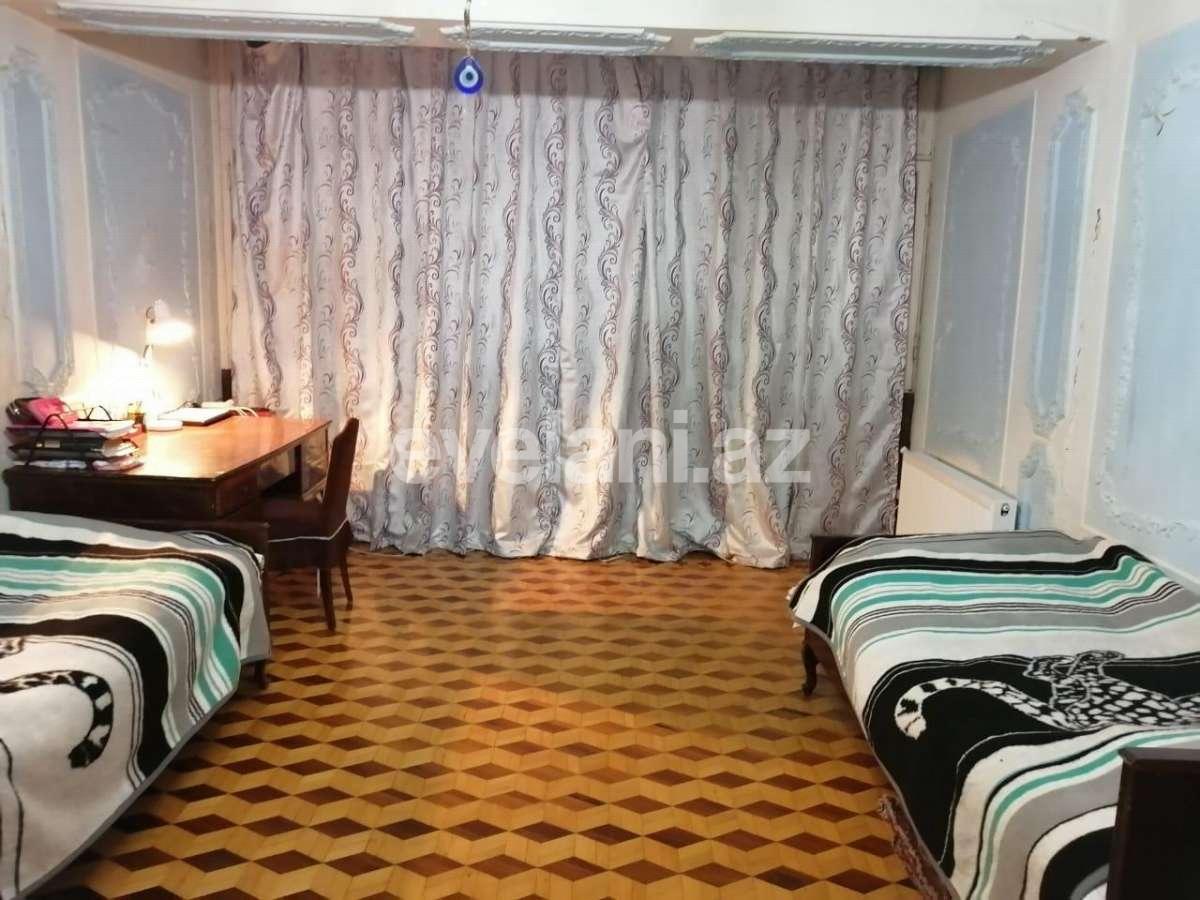Satılır, köhnə tikili, 4 otaqlı, 120 m², Bakı, Səbail r, Bayıl q, İçəri Şəhər m.