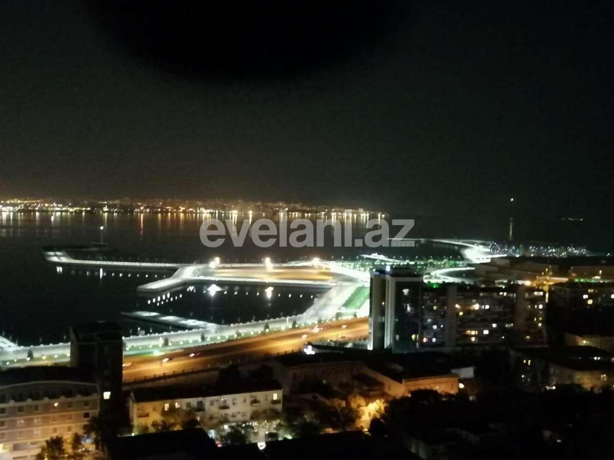 Satılır, köhnə tikili, 4 otaqlı, 120 m², Bakı, Səbail r, Bayıl q, İçəri Şəhər m.