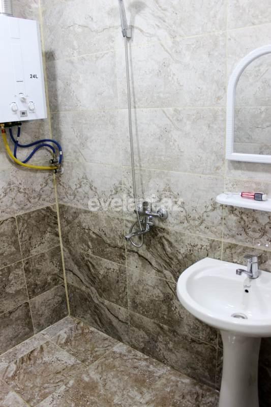 Satılır, köhnə tikili, 2 otaqlı, 50 m², Bakı, Nəsimi r, 2-ci mikrorayon q, Memar Əcəmi m.