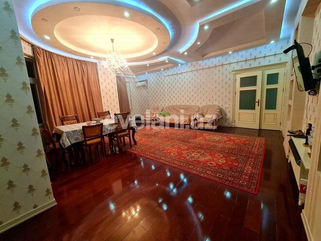 Satılır, yeni tikili, 4 otaqlı, 225 m², Bakı, Nərimanov r, Gənclik m.