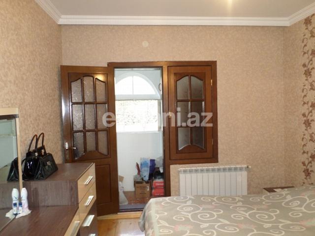Satılır, köhnə tikili, 4 otaqlı, 120 m², Bakı, Yasamal r, Yeni Yasamal q.