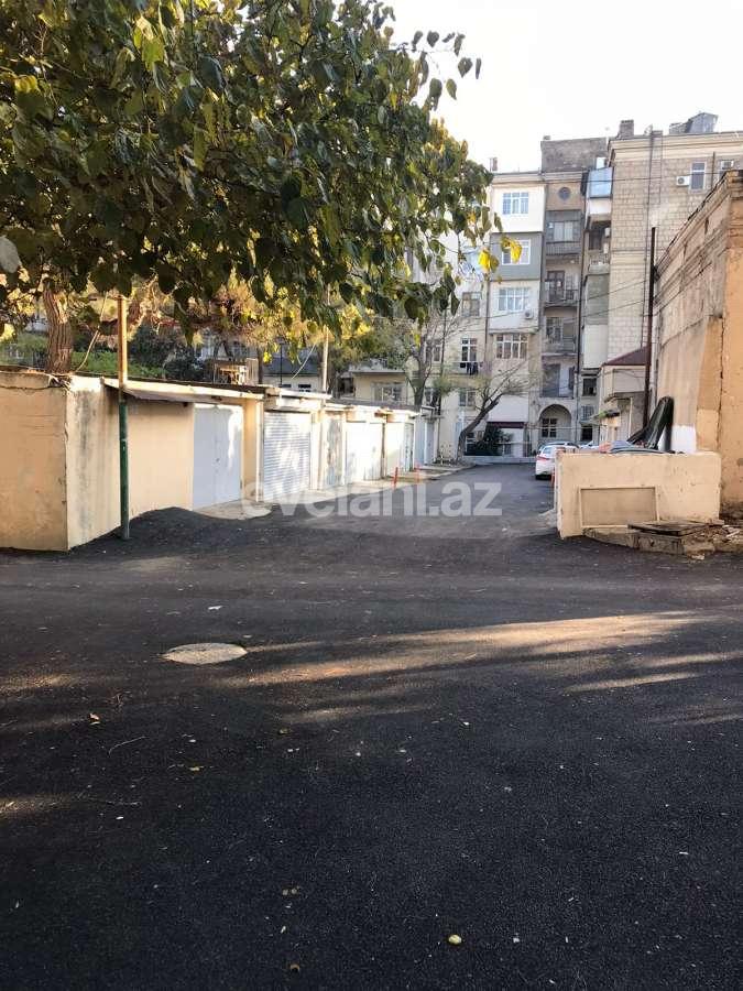 Sale, old building, 2 room, 55 m², Baku, Yasamal r, Nizami m.