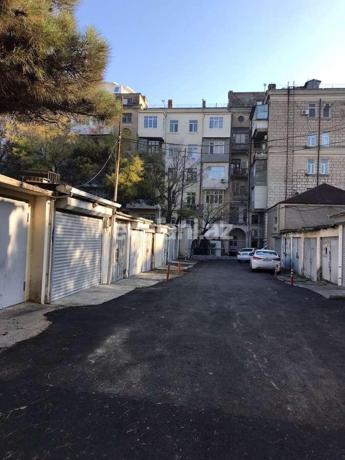 Sale, old building, 2 room, 55 m², Baku, Yasamal r, Nizami m.