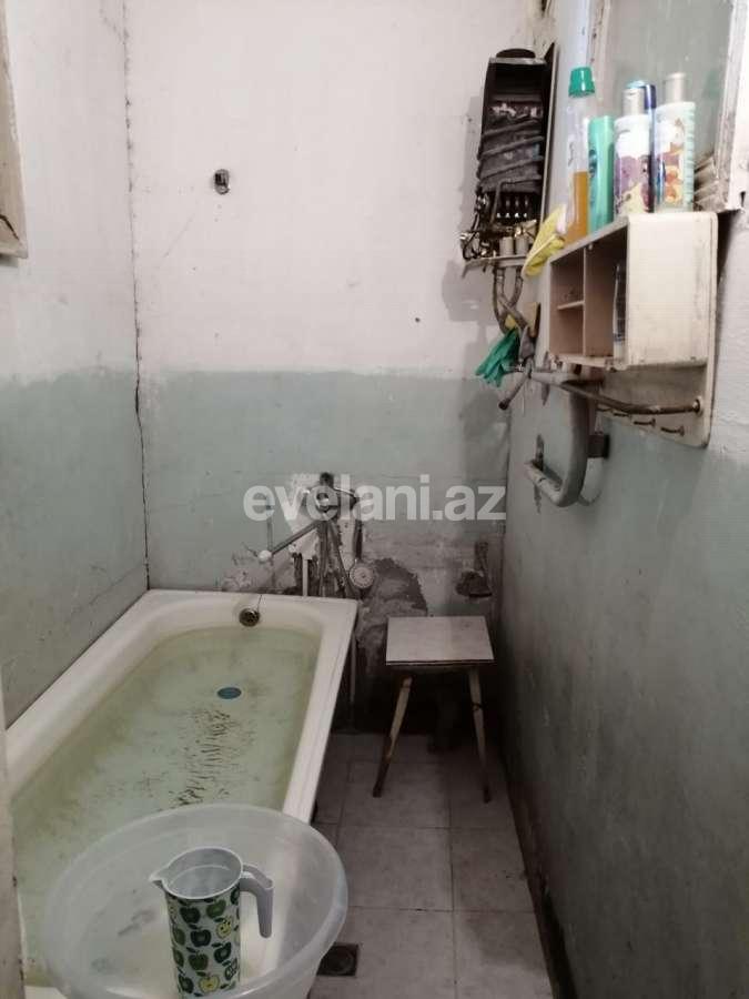 Satılır, köhnə tikili, 3 otaqlı, 70 m², Bakı, Qaradağ r, Sahil q.