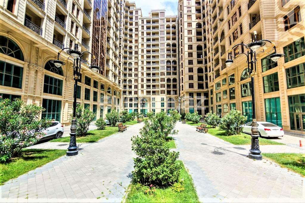 Satılır, yeni tikili, 4 otaqlı, 206 m², 28 may m.
