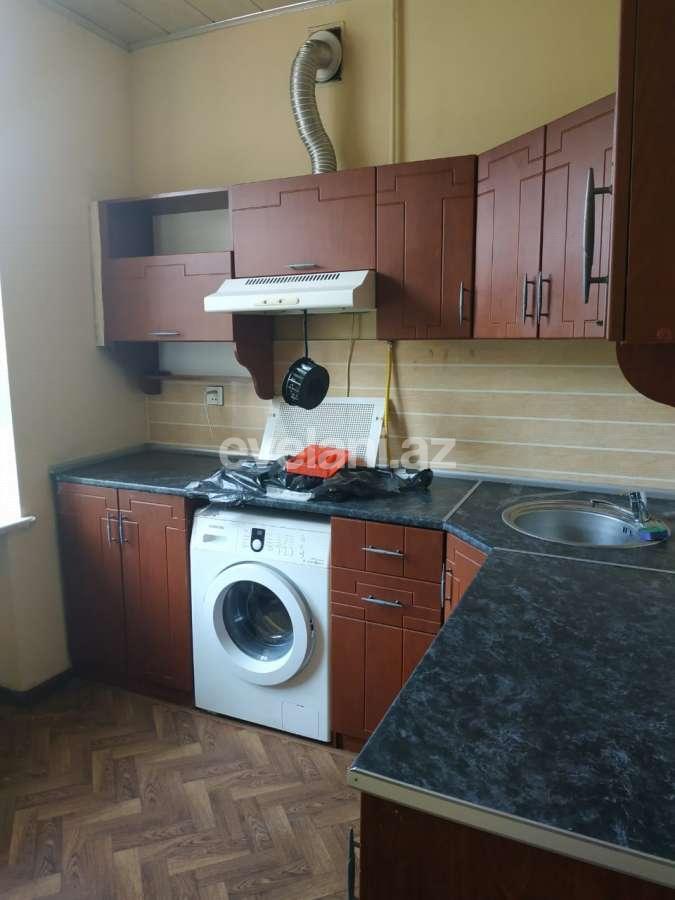 Sale, old building, 3 room, 80 m², Nariman Narimanov m.