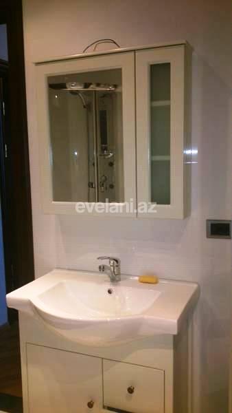 Rent, new building, 4 room, 200 m², Baku, Yasamal r.