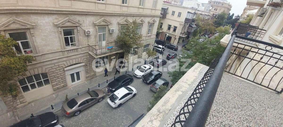 Satılır, köhnə tikili, 3 otaqlı, 70 m², Sahil m.