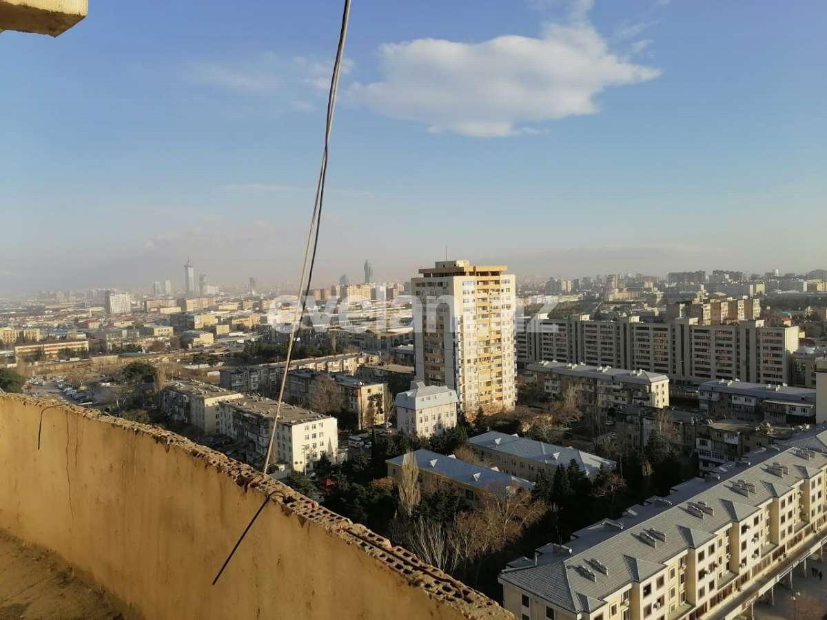 Satılır, yeni tikili, 4 otaqlı, 225 m², Bakı, Binəqədi r, 8-ci mikrorayon q, Azadlıq prospekti m.