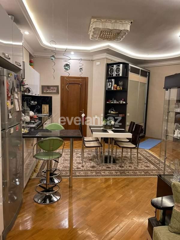 Satılır, yeni tikili, 3 otaqlı, 90 m², Bakı, Yasamal r, Elmlər Akademiyası m.