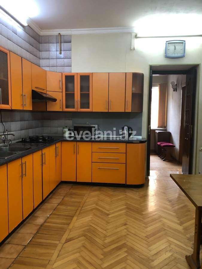 Rent, old building, 3 room, 100 m², Baku, Sabail r, Sahil m.