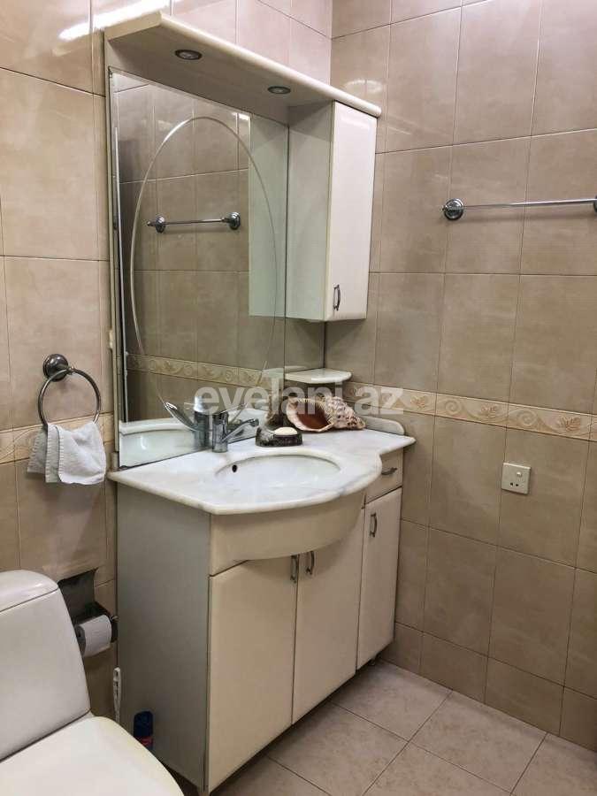 Rent, old building, 3 room, 100 m², Baku, Sabail r, Sahil m.