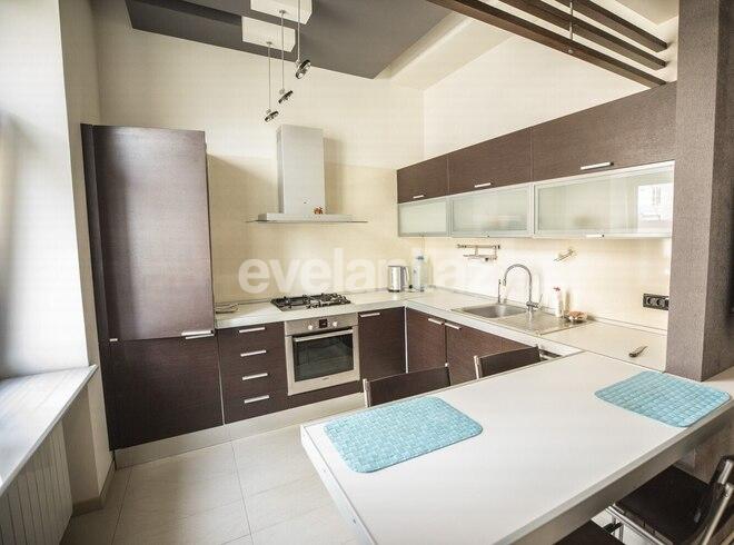 Сдаётся, вторичка, 900-комнаты, 60 m², Баку, Сабаильский r.