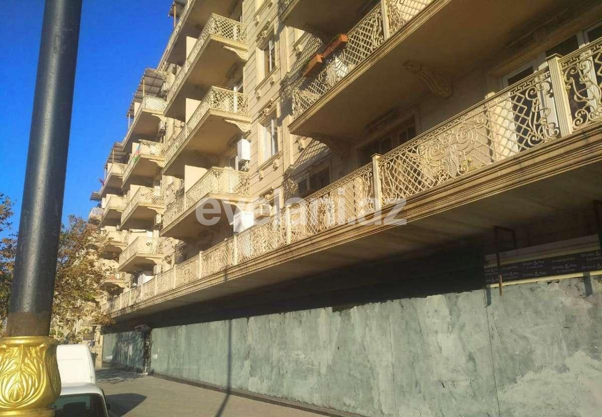 Sale, old building, 2 room, 50 m², Baku, Yasamal r, Elmlar Akademiyası m.