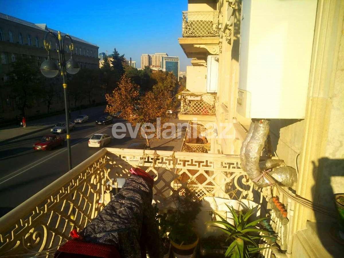 Sale, old building, 2 room, 50 m², Baku, Yasamal r, Elmlar Akademiyası m.