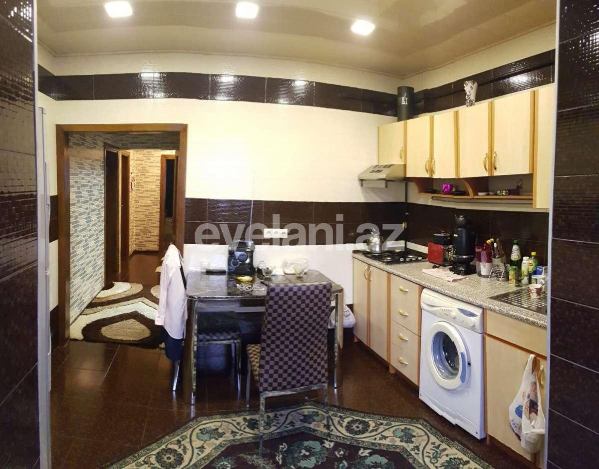 Satılır, köhnə tikili, 3 otaqlı, 78 m², Bakı, Yasamal r, Yeni Yasamal q, İnşaatçılar m.