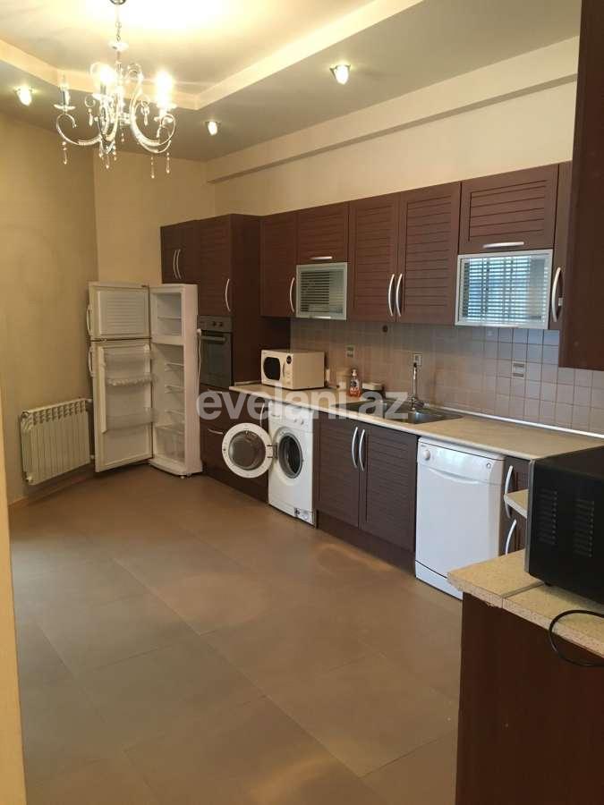 Rent, new building, 4 room, 235 m², Baku, Narimanov r.
