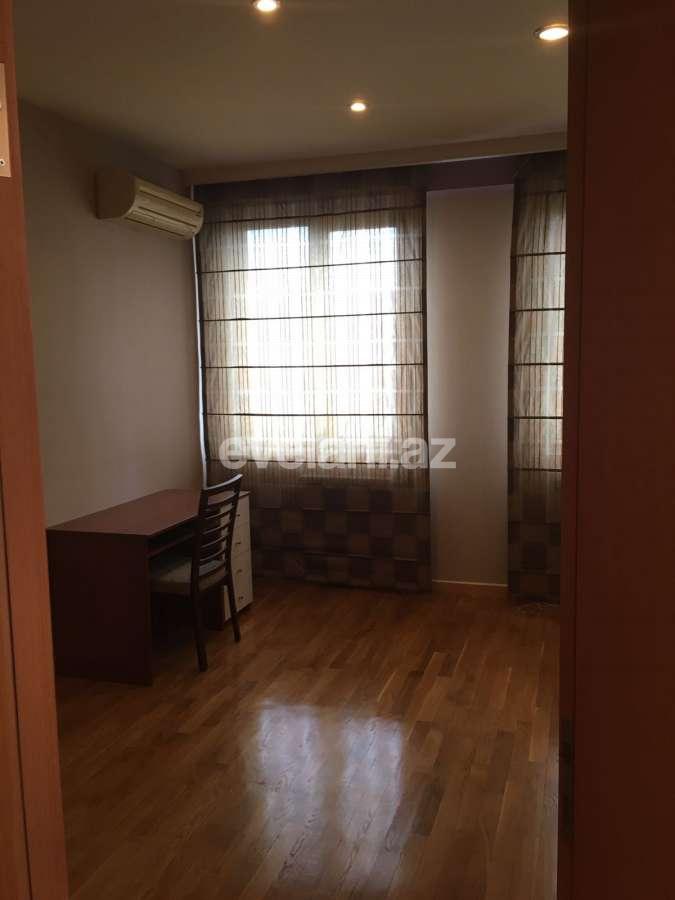 Rent, new building, 4 room, 235 m², Baku, Narimanov r.