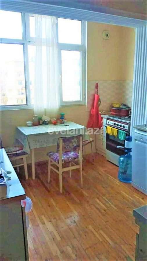 Sale, old building, 3 room, 75 m², Baku, Nizami r, Khalglar Doslugu m.