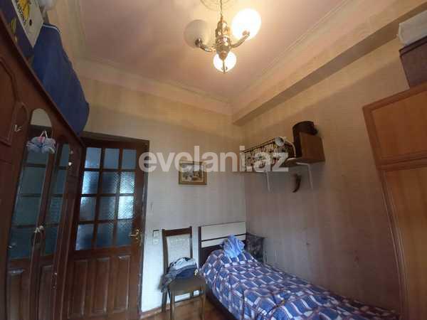 Satılır, köhnə tikili, 3 otaqlı, 65 m², Bakı, Nərimanov r.